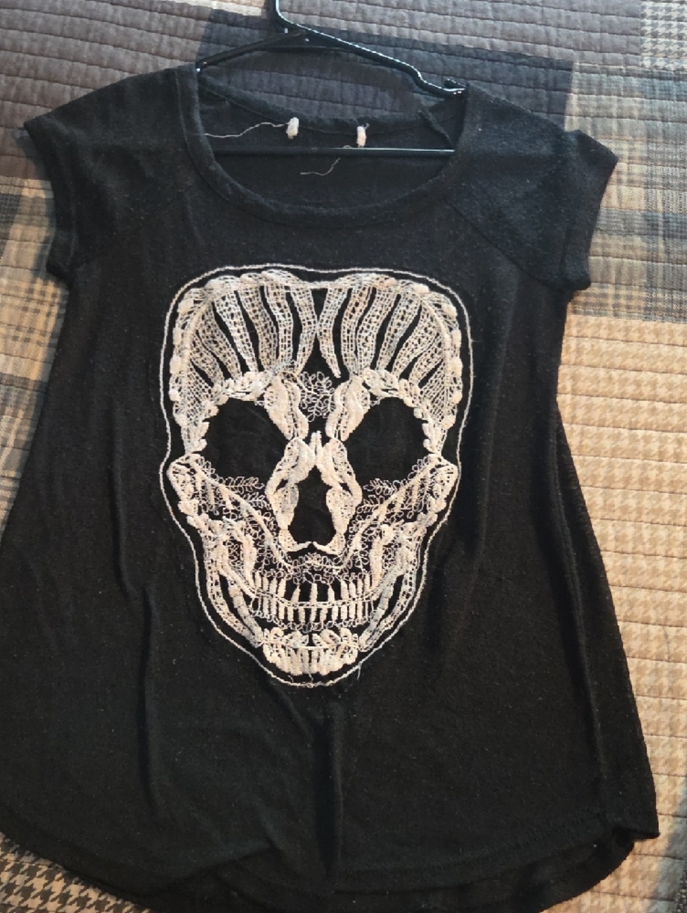 Black Women's Skull Graphic Tee - Picture 3 of 3
